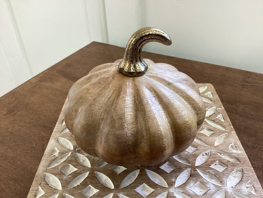 Wooden Gold Stem Pumpkim