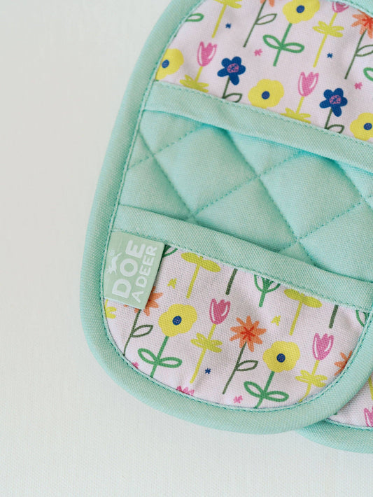 Petal Party Mini Mitt Set | Flowers, Baking