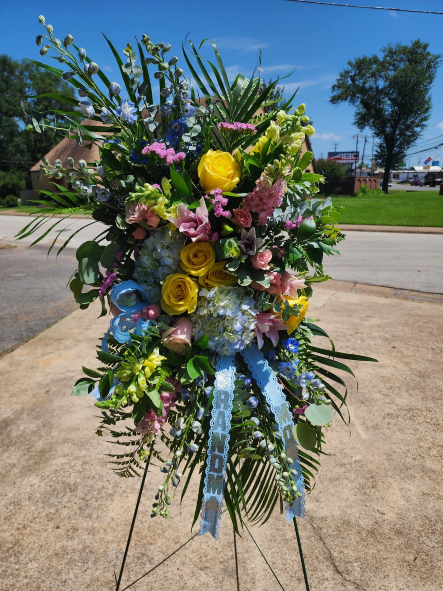Standing Sympathy Spray