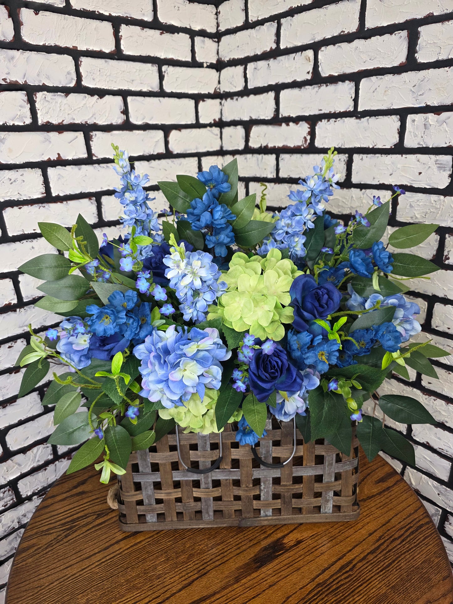 Silk Headstone Saddle
